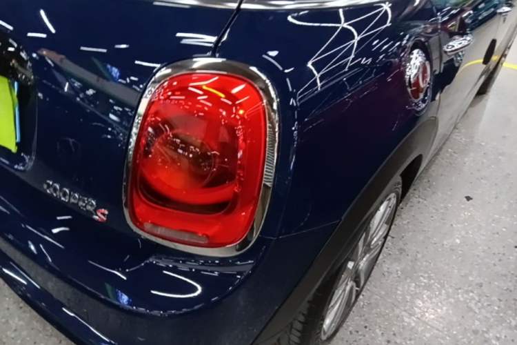Used MINI 2016 2.0T COOPER S SEVEN Five-Door Edition Right Rear Taillight