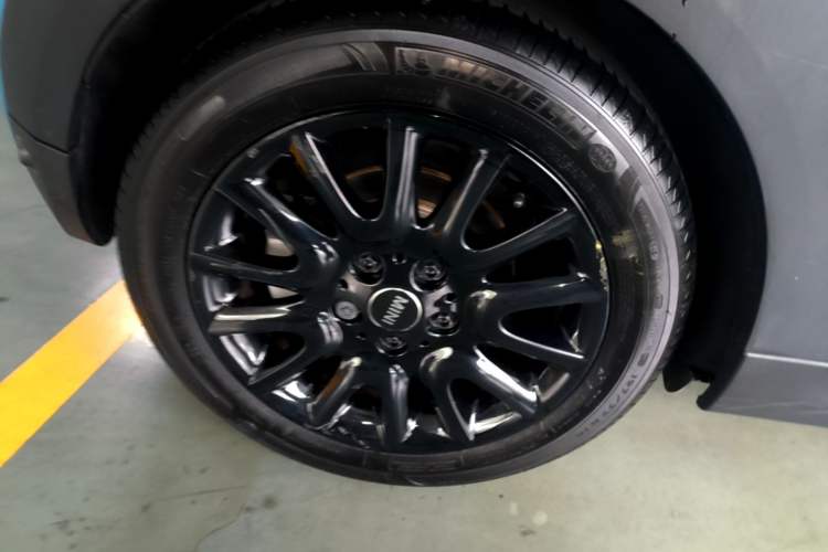 Used MINI 2016 1.5T COOPER Right Rear Wheel Hub