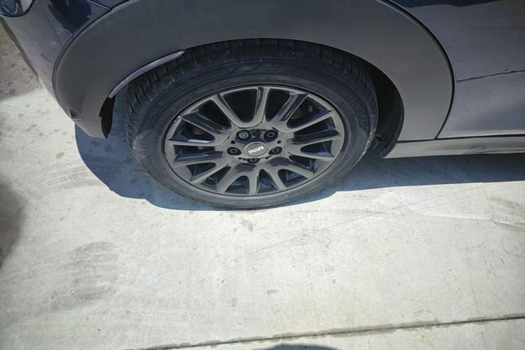 Used MINI 2016 1.5T COOPER Right Rear Wheel Hub
