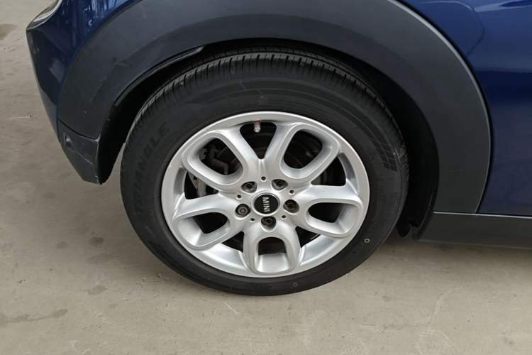 Used MINI 2016 1.5T COOPER Right Rear Wheel Hub