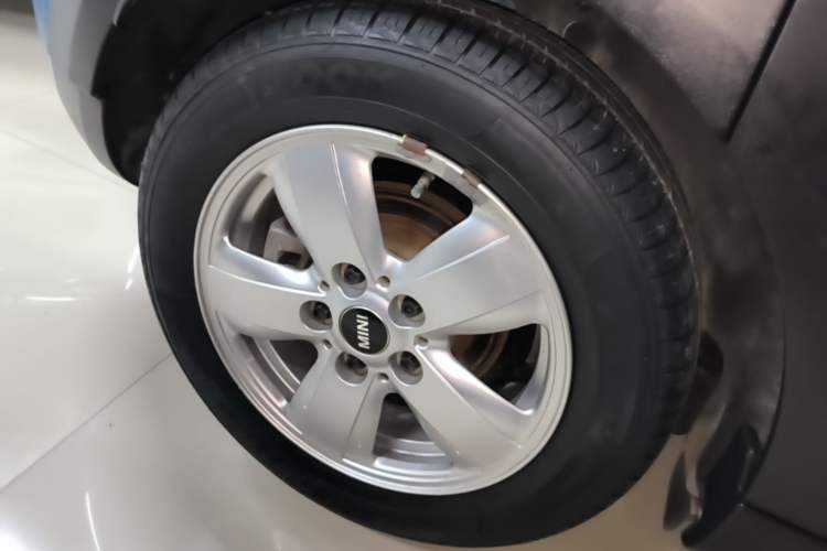 Used MINI 2016 1.2T ONE Five-Door Edition Right Rear Wheel Hub
