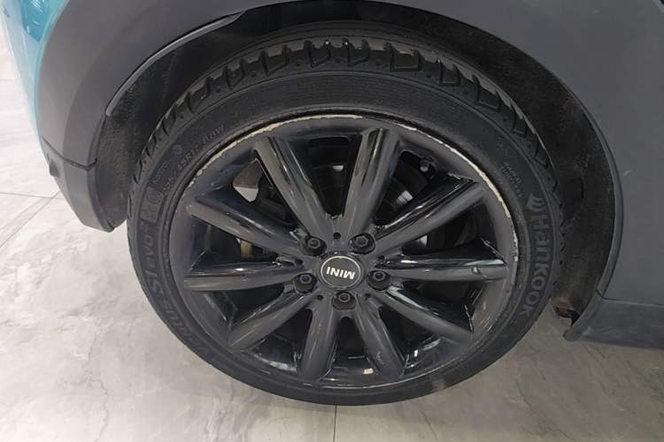 Used MINI 2016 1.5T COOPER CABRIO Right Rear Wheel Hub