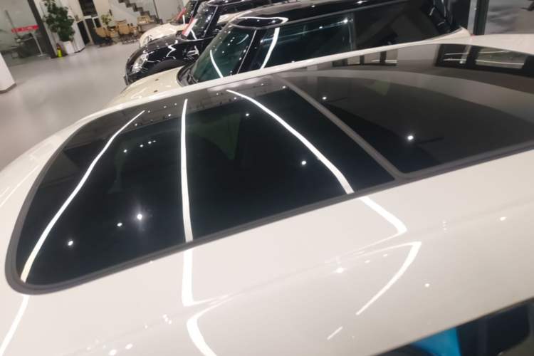Used MINI 2016 1.5T COOPER Five-Door Edition Roof