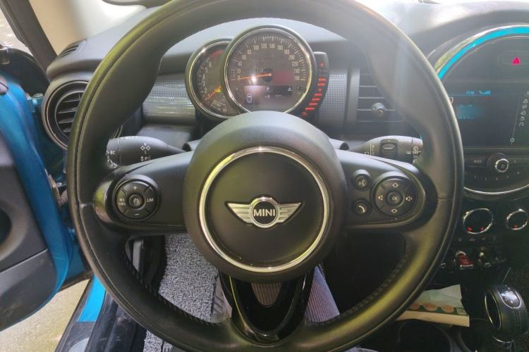 Used MINI 2016 1.5T COOPER Avant-Garde Steering Wheel