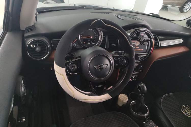 Used MINI 2016 1.5T COOPER SEVEN Steering Wheel