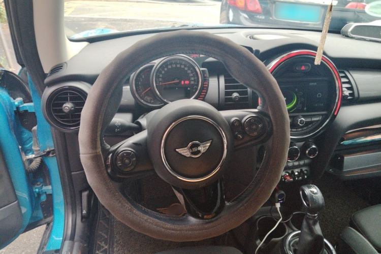 Used MINI 2016 1.5T COOPER Avant-Garde Steering Wheel