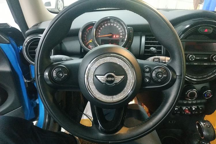 Used MINI 2016 1.2T ONE Pioneer Edition Steering Wheel