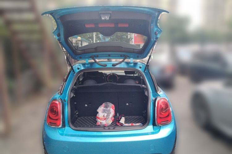 Used MINI 2016 1.5T COOPER Avant-Garde Trunk