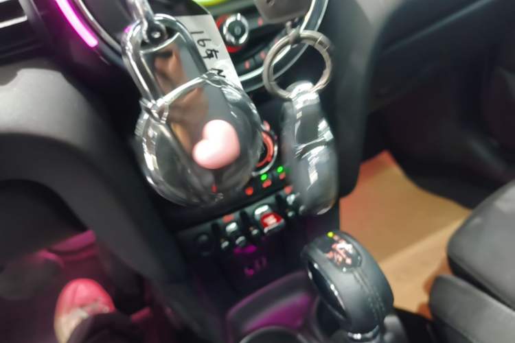 Used MINI 2016 1.5T COOPER Five-Door Edition Vehicle Key