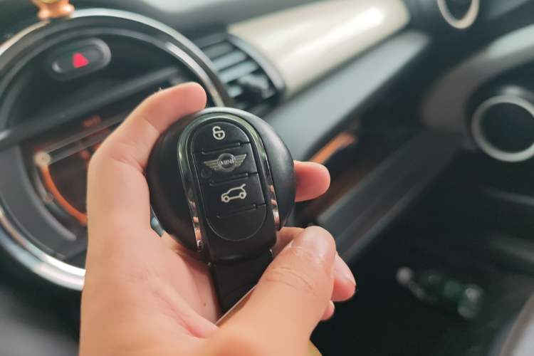 Used MINI 2016 1.5T COOPER Performance Edition Vehicle Key