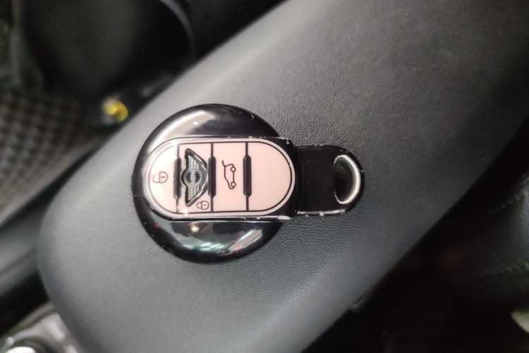 Used MINI 2016 1.5T COOPER SEVEN Vehicle Key