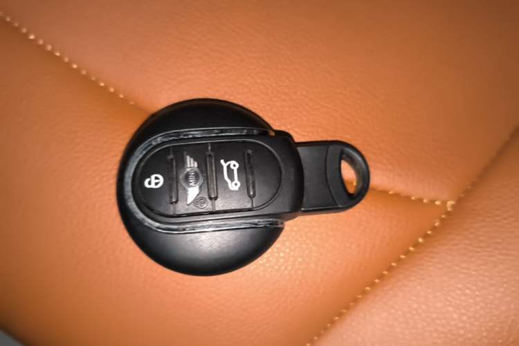 Used MINI 2016 1.2T ONE Five-Door Edition Vehicle Key