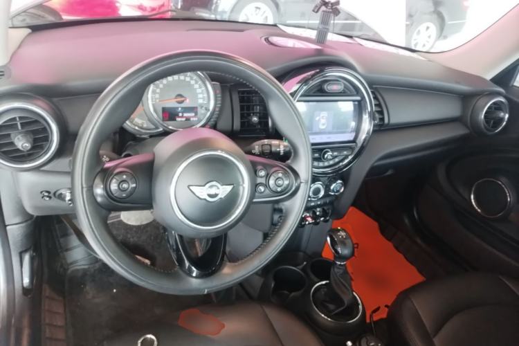 Used MINI 2016 1.2T ONE Pioneer Edition Center Console