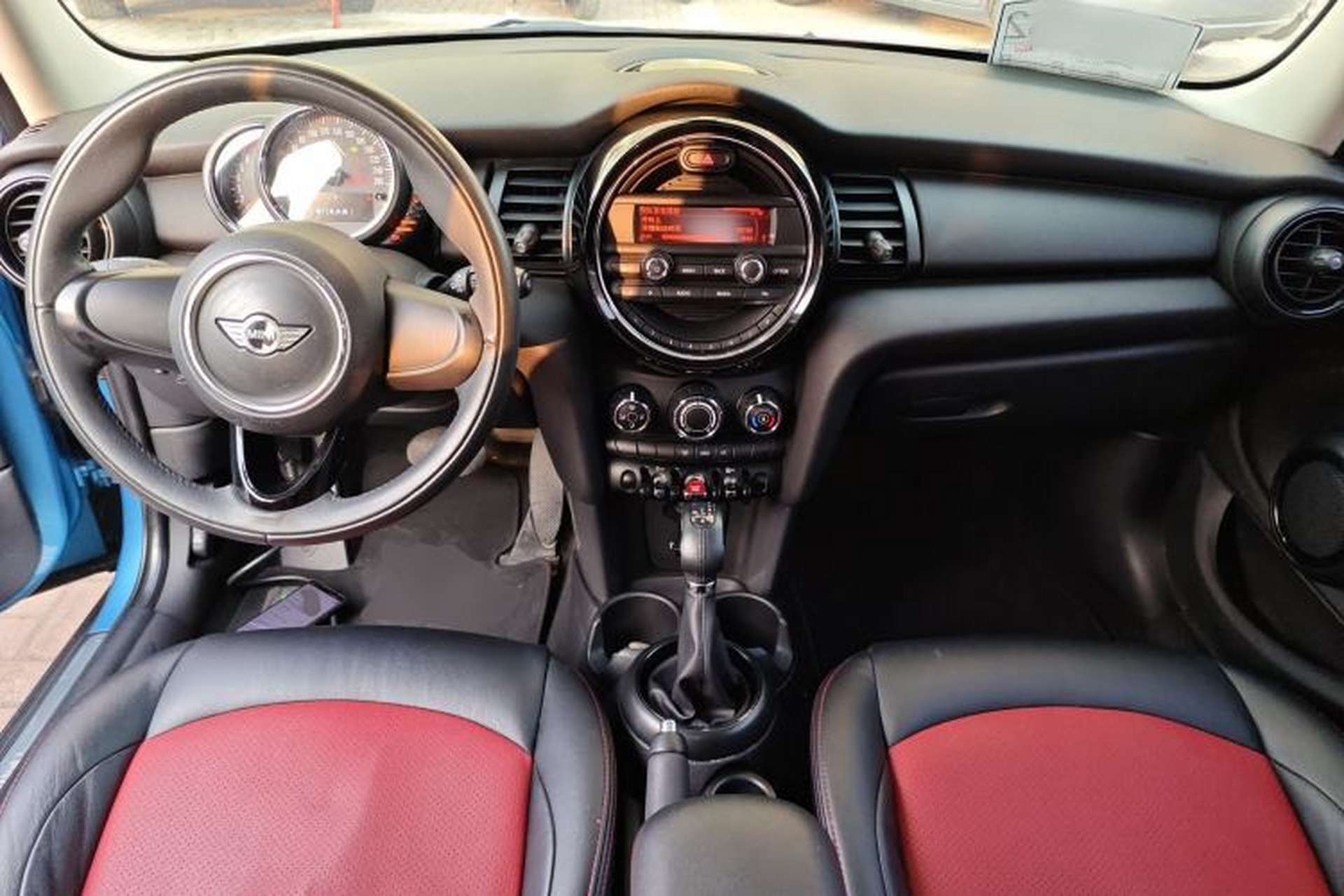Used MINI 2016 1.2T ONE Five-Door Edition Center Console