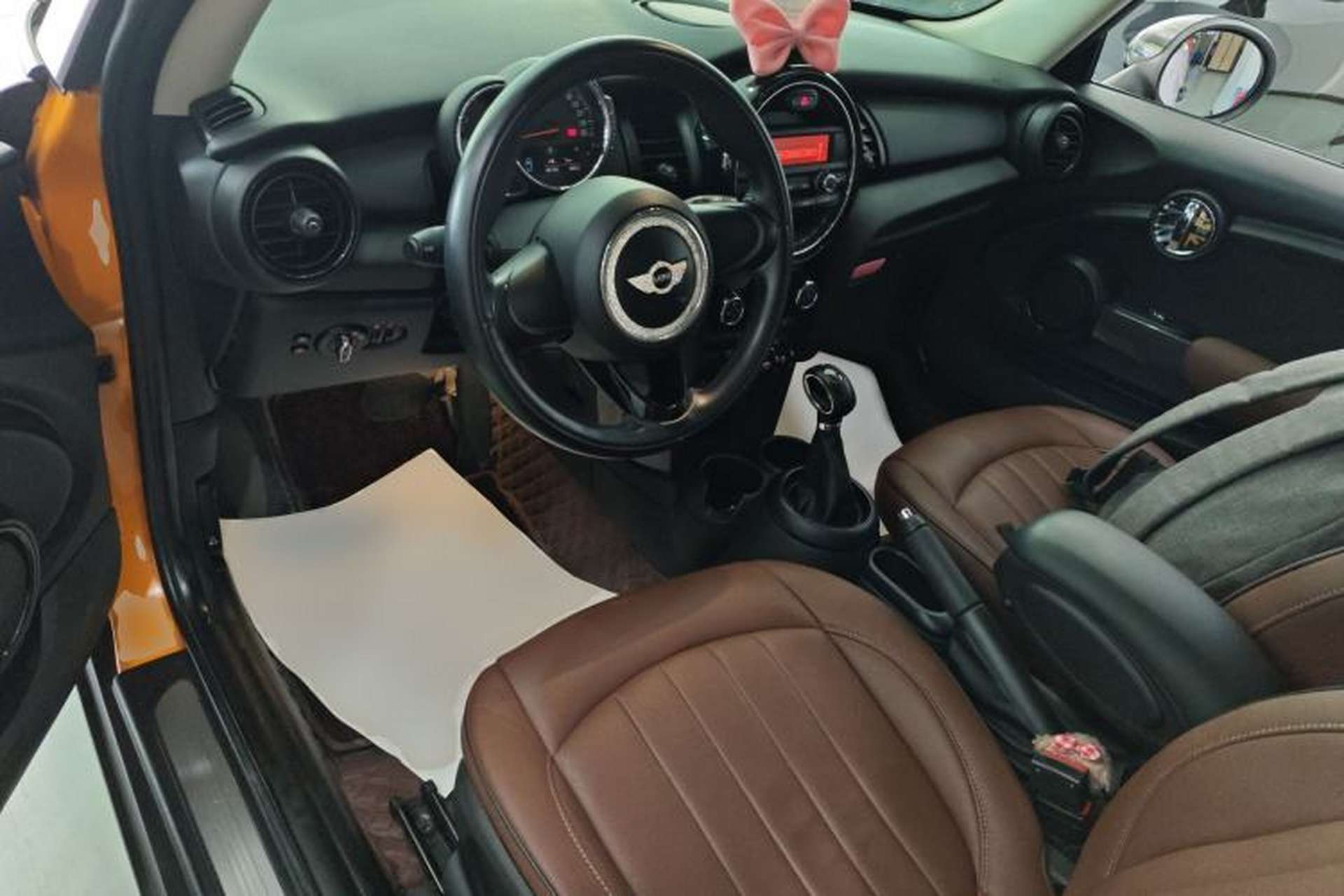 Used MINI 2016 1.2T ONE Center Console