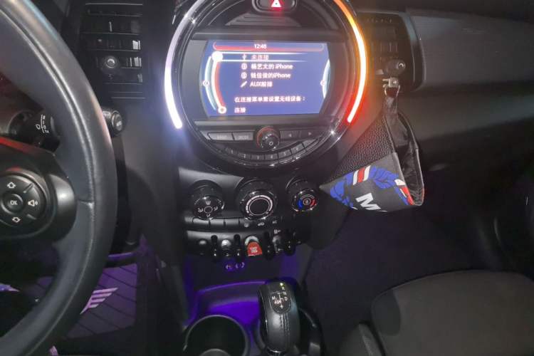 Used MINI 2016 1.5T COOPER Five-Door Edition Audio And AC Panel