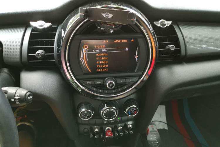 Used MINI 2016 1.5T COOPER Audio And AC Panel