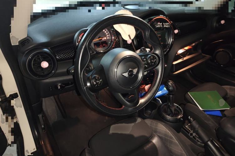 Used MINI 2016 2.0T COOPER S Center Console