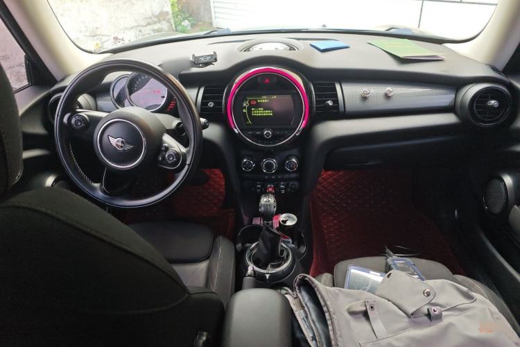 Used MINI 2016 1.5T COOPER Center Console