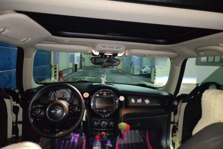 Used MINI 2016 1.5T COOPER Center Console