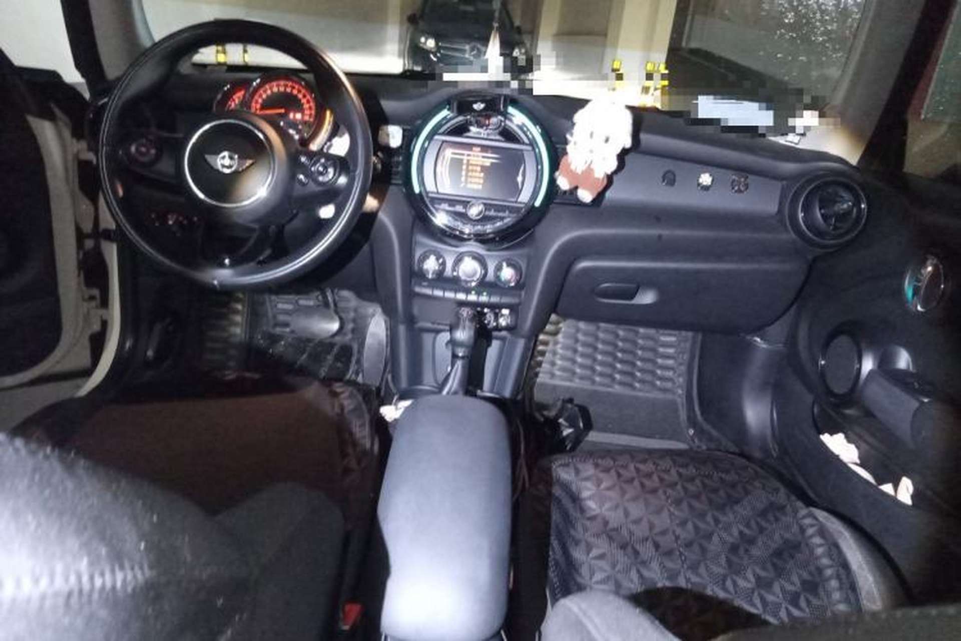 Used MINI 2016 1.5T COOPER Center Console