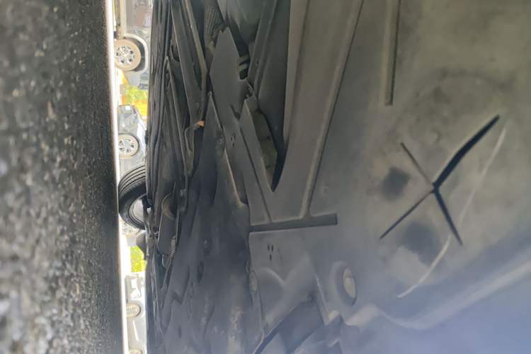 Used MINI 2016 1.5T COOPER Pioneer Edition Five-Door Model Chassis Rear Right