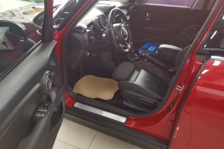 Used MINI 2016 1.5T COOPER Five-Door Edition Driver Seat