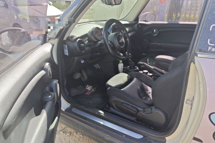 Used MINI 2016 1.5T COOPER Avant-Garde Driver Seat