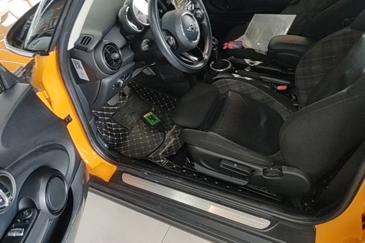 Used MINI 2016 1.5T COOPER Driver Seat