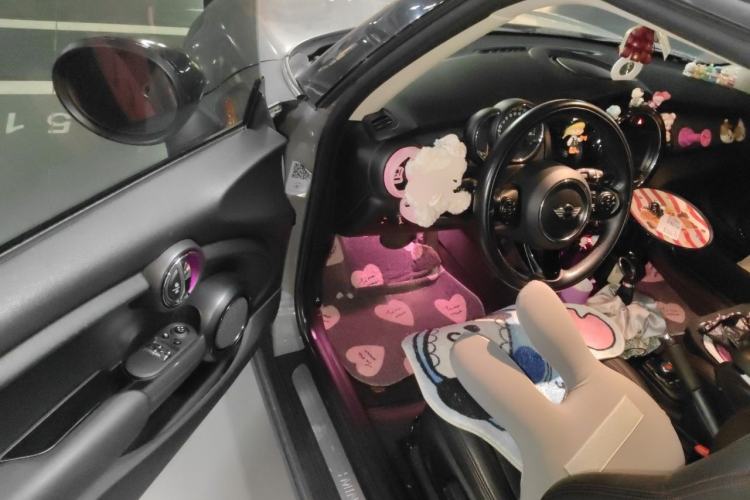 Used MINI 2016 1.5T COOPER Driver Seat
