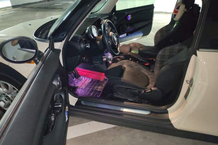 Used MINI 2016 1.5T COOPER Driver Seat