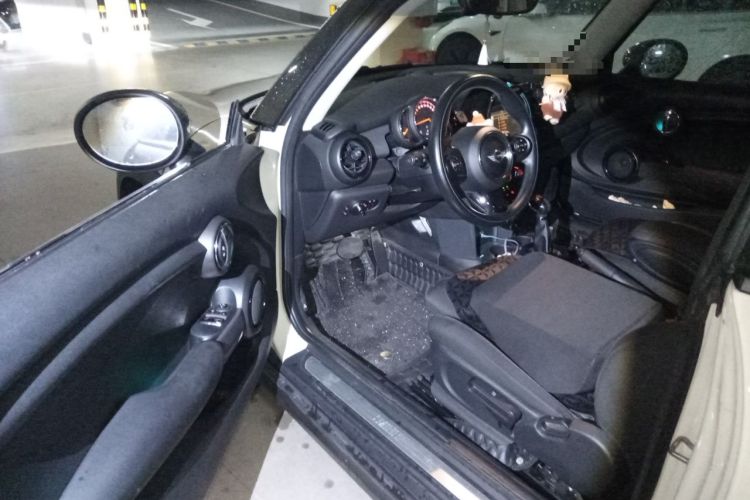 Used MINI 2016 1.5T COOPER Driver Seat