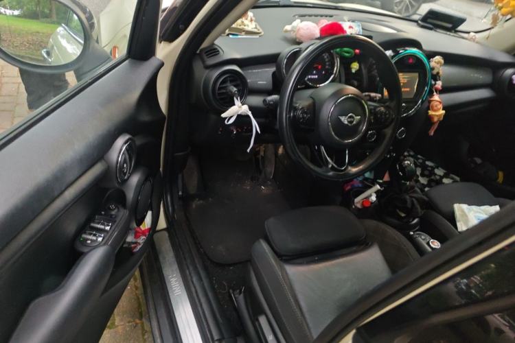 Used MINI 2016 1.5T COOPER Five-Door Edition Driver Seat