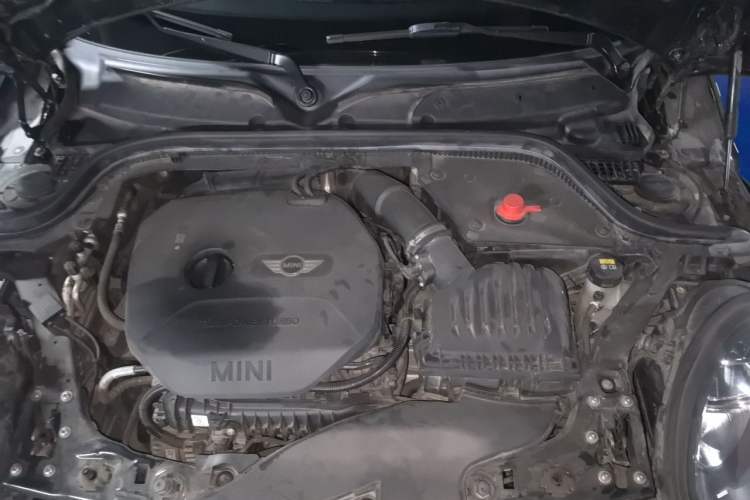Used MINI 2016 1.5T COOPER Five-Door Edition Engine Bay