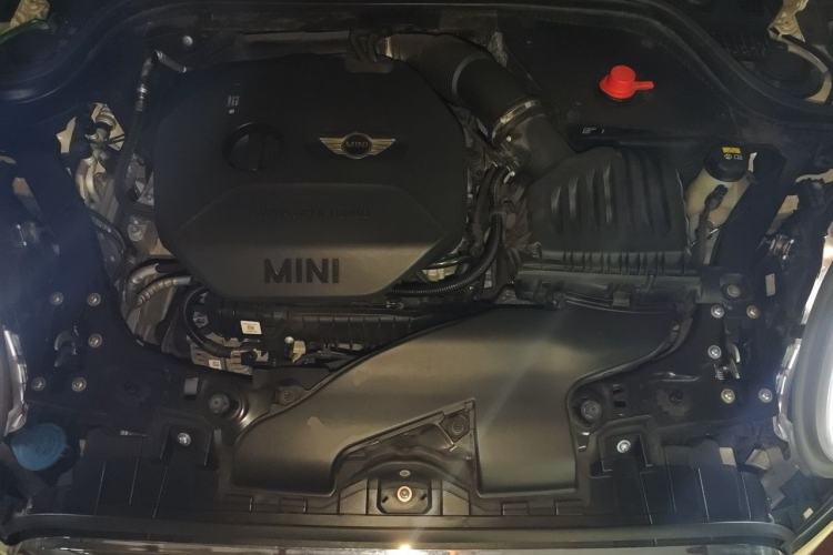 Used MINI 2016 1.5T COOPER Five-Door Edition Engine Bay