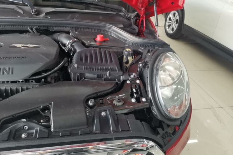 Used MINI 2016 1.5T COOPER Five-Door Edition Engine Bay Left