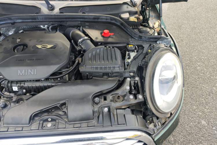 Used MINI 2016 1.5T COOPER Pioneer Edition Five-Door Model Engine Bay Left