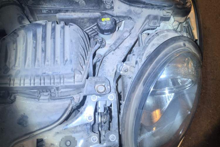 Used MINI 2016 1.5T COOPER Five-Door Edition Engine Bay Left