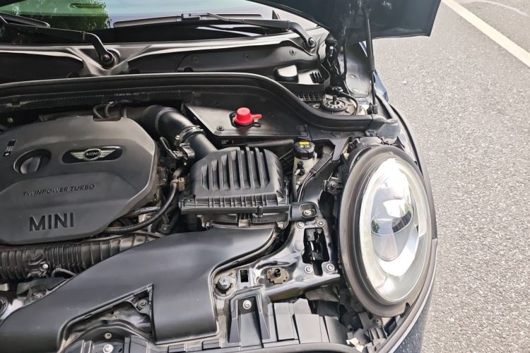 Used MINI 2016 2.0T COOPER S Five-Door Edition Engine Bay Left