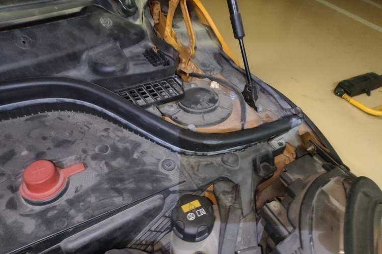 Used MINI 2016 1.5T COOPER Five-Door Edition Engine Bay Left