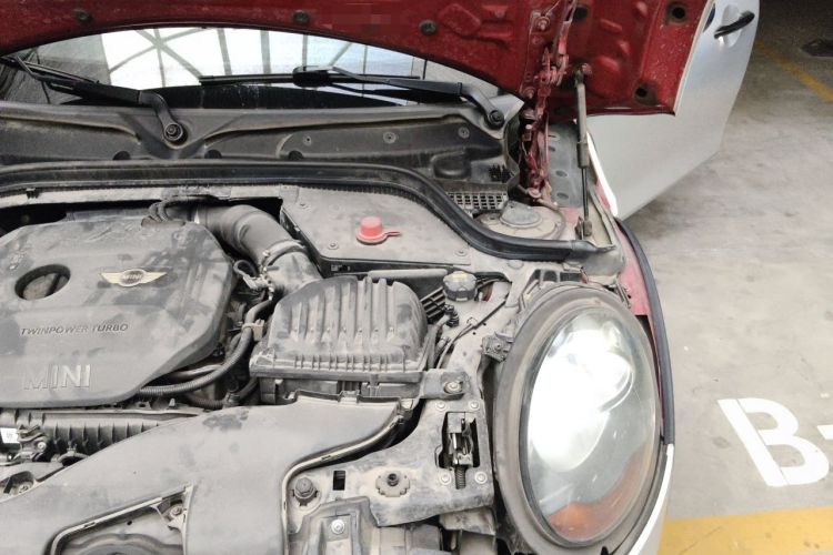 Used MINI 2016 1.5T COOPER Five-Door Edition Engine Bay Left