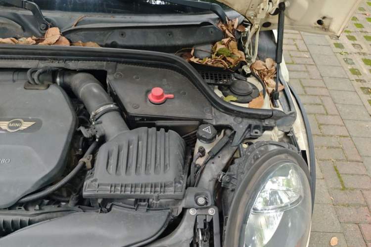 Used MINI 2016 1.5T COOPER Five-Door Edition Engine Bay Left