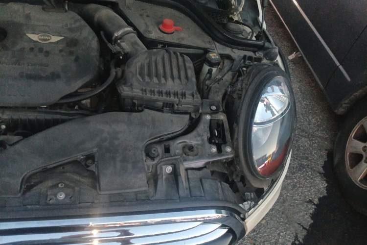 Used MINI 2016 1.5T COOPER Five-Door Edition Engine Bay Left