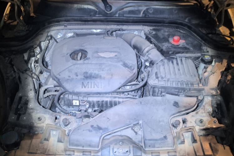 Used MINI 2016 1.5T COOPER Five-Door Edition Engine Bay