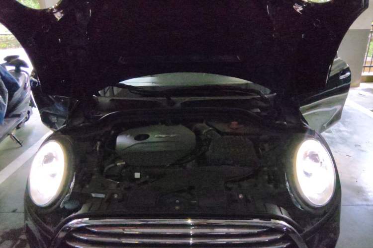 Used MINI 2016 1.5T COOPER SEVEN Engine Bay