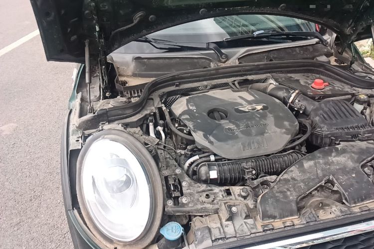 Used MINI 2016 2.0T COOPER S Five-Door Edition Engine Bay Right
