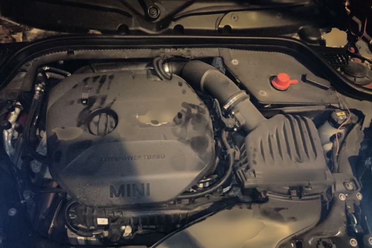 Used MINI 2016 1.5T COOPER Performance Edition Engine Bay