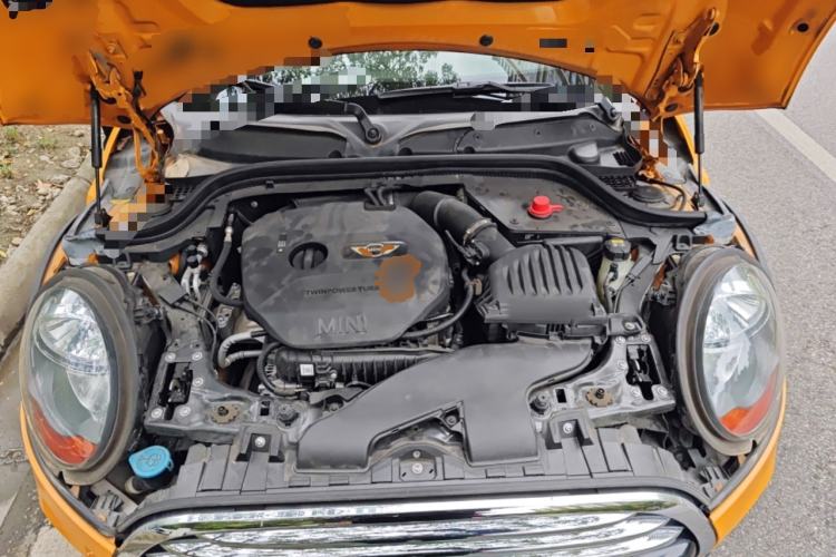 Used MINI 2016 1.5T COOPER Five-Door Edition Engine Bay