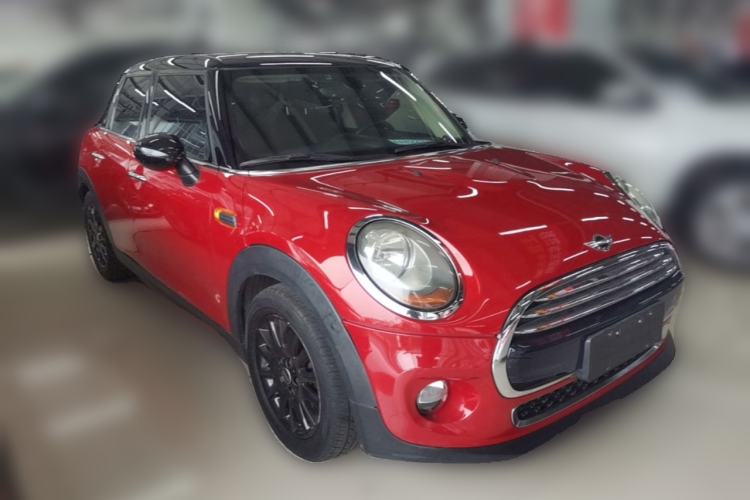 Used MINI 2016 1.5T COOPER Five-Door Edition Front Right 45 Deg
