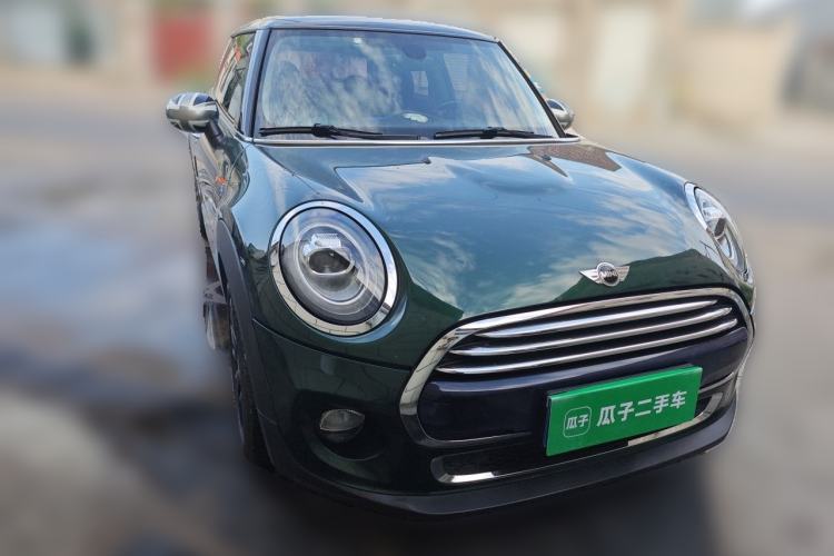 Used MINI 2016 1.5T COOPER Front Right 45 Deg